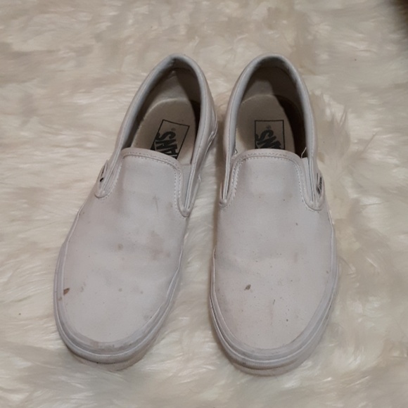White vans - Picture 2 of 3